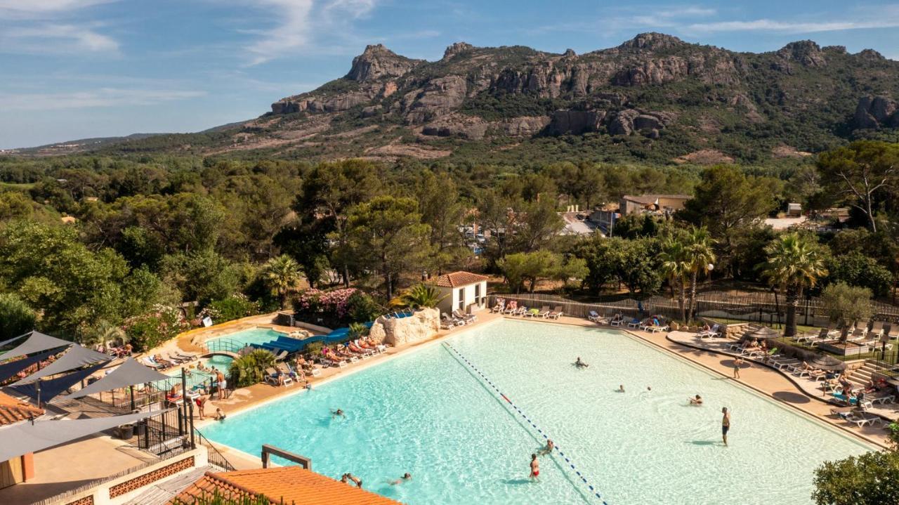 Camping Rcn Domaine De La Noguiere Ле-Мюи Экстерьер фото