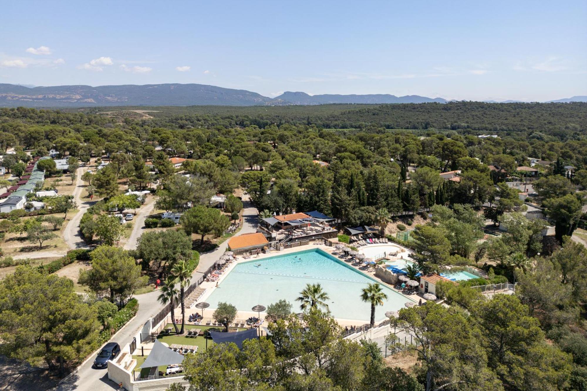 Camping Rcn Domaine De La Noguiere Ле-Мюи Экстерьер фото