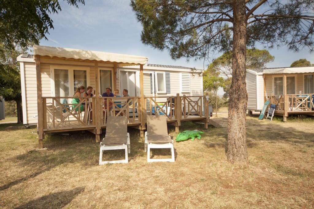 Camping Rcn Domaine De La Noguiere Ле-Мюи Экстерьер фото